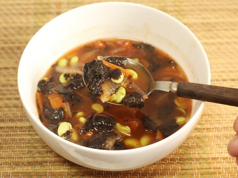 【ヴィーガン食】「海苔と枝豆のトマトスープ」